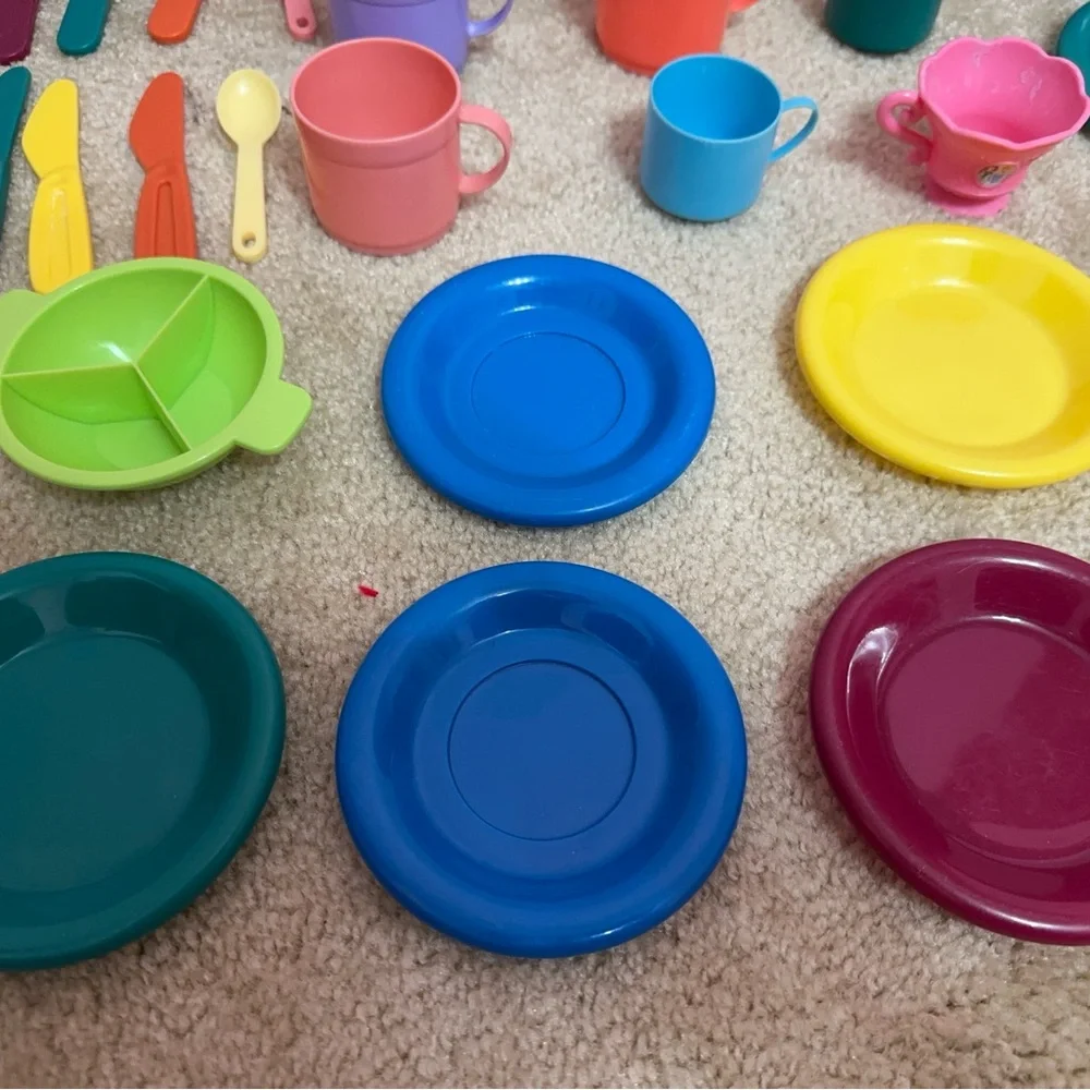 Battat Kids Pretend Play Plastic Dishes Tea Pot Plates Cups Utensils Lot